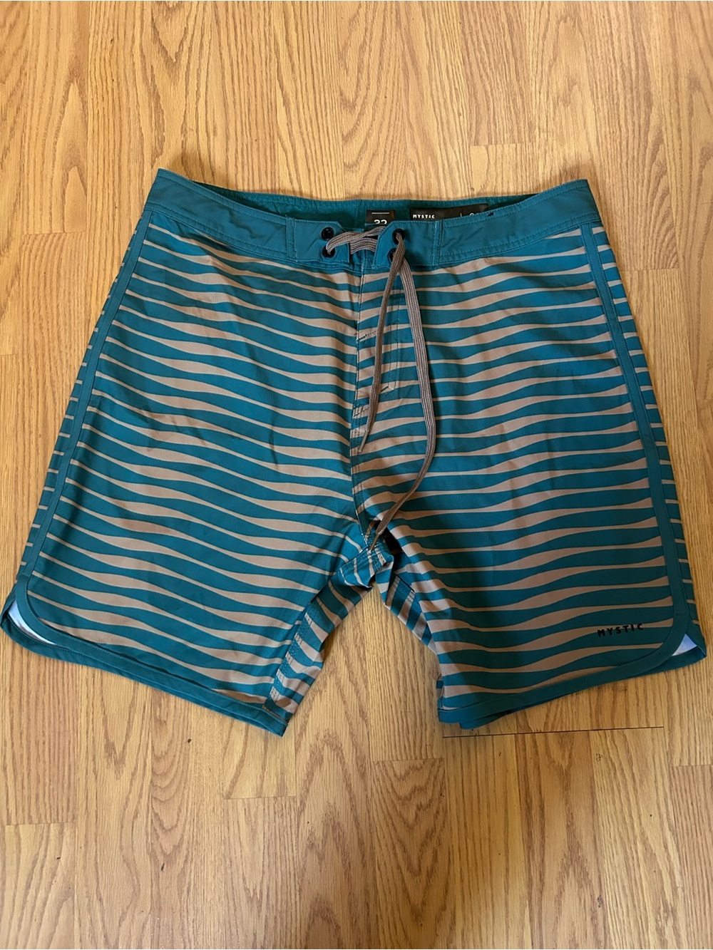 Mystic Teal & Gray Wave-Striped Men's Boardshorts
